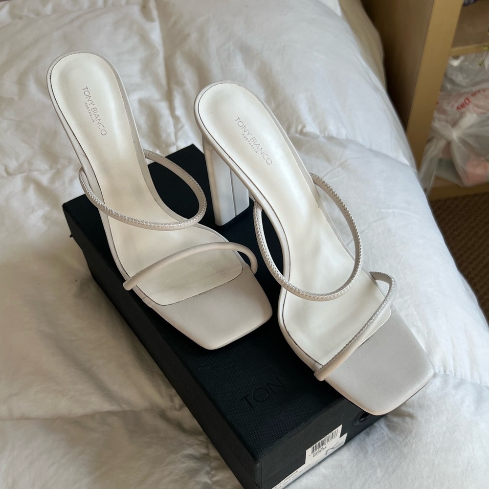 Tony Bianco Florence Milk Capretto White Block Heel Sandals – Size 9